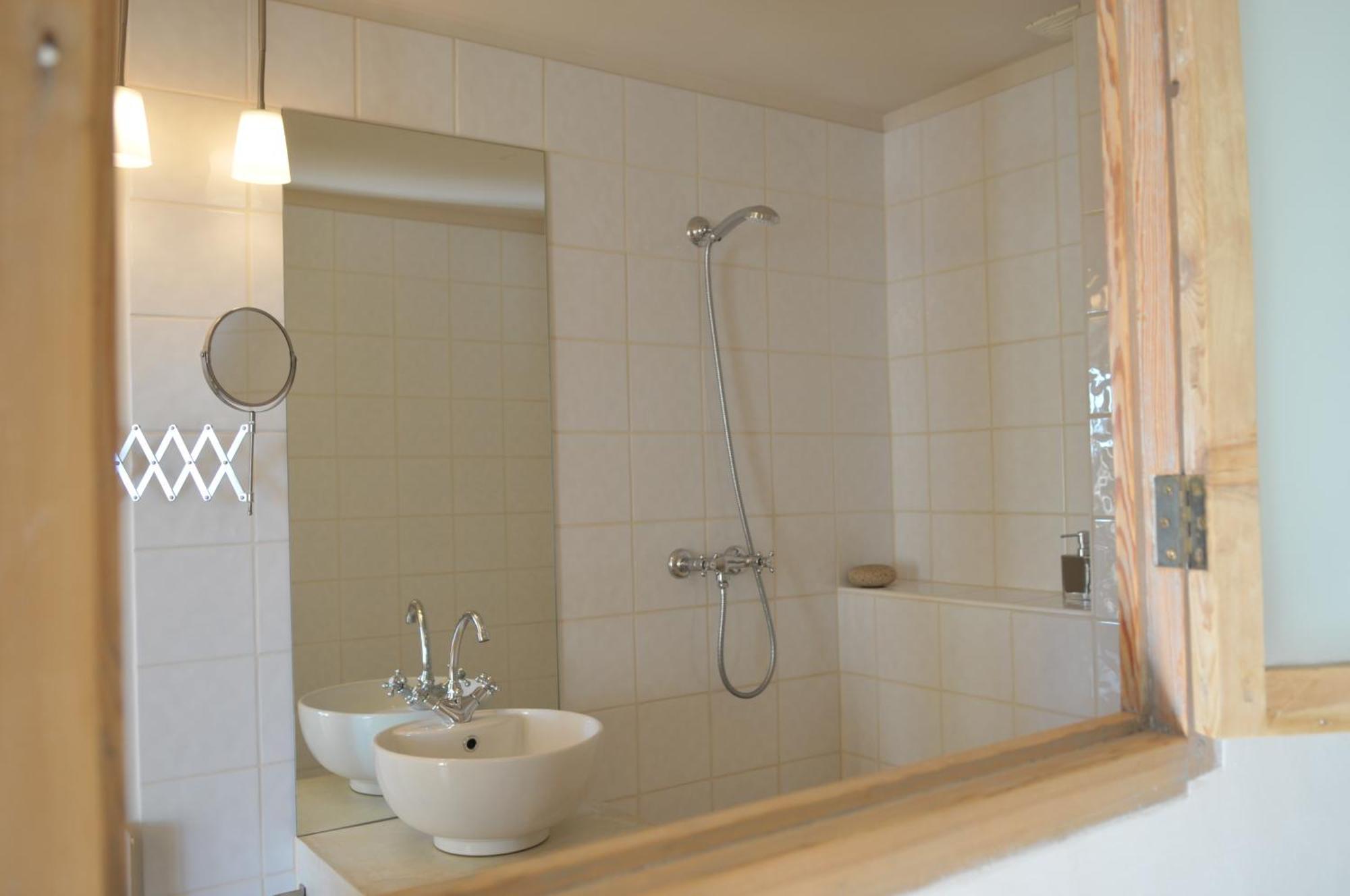 Songes Au Lit Du Fleuve Bed & Breakfast Cambes  Ngoại thất bức ảnh